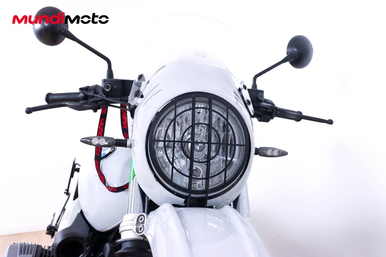 Motorbike image 4