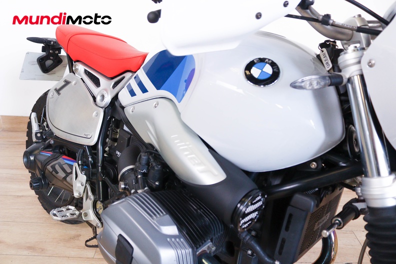 Motorbike image 13