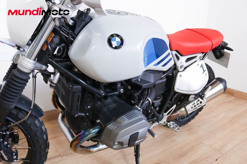 Motorbike image 8