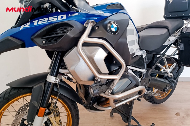 Motorbike image 9