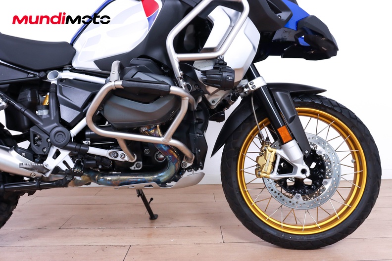 Motorbike image 12