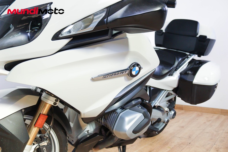 Motorbike image 7