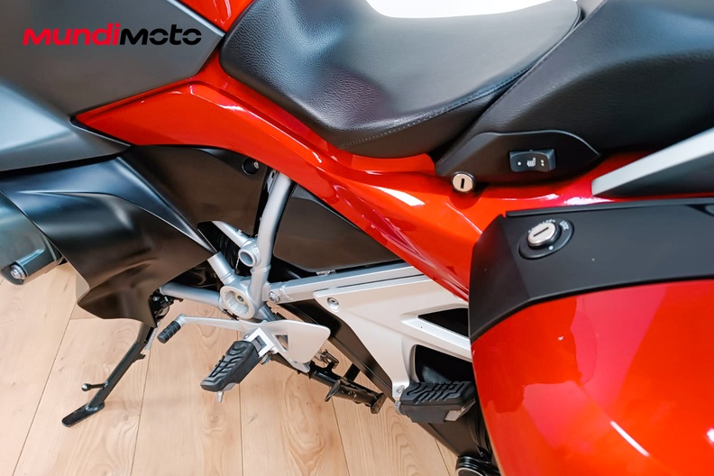 Motorbike image 8