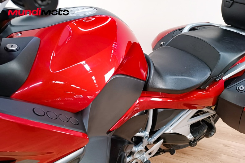 Motorbike image 9