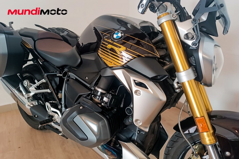 Motorbike image 4