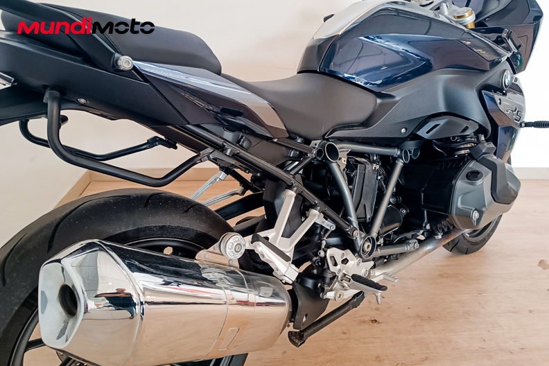 Motorbike image 3