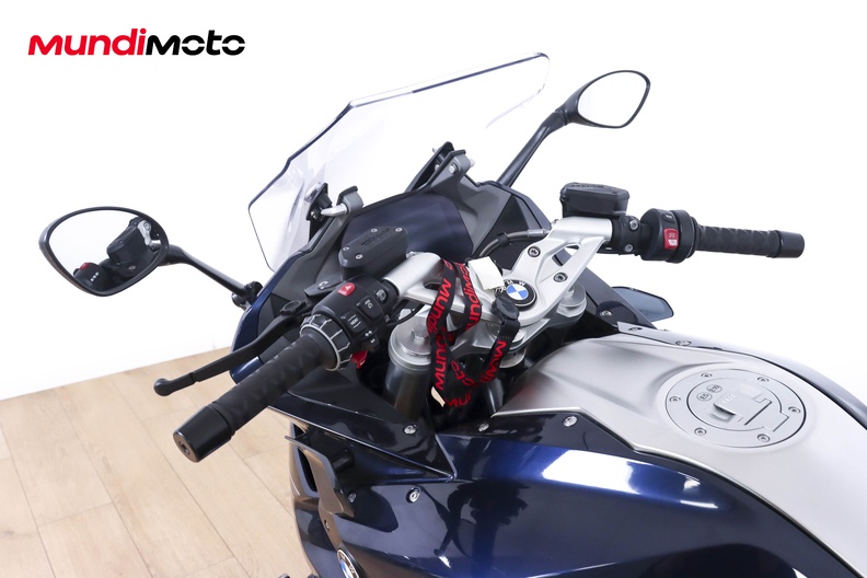 Motorbike image 10