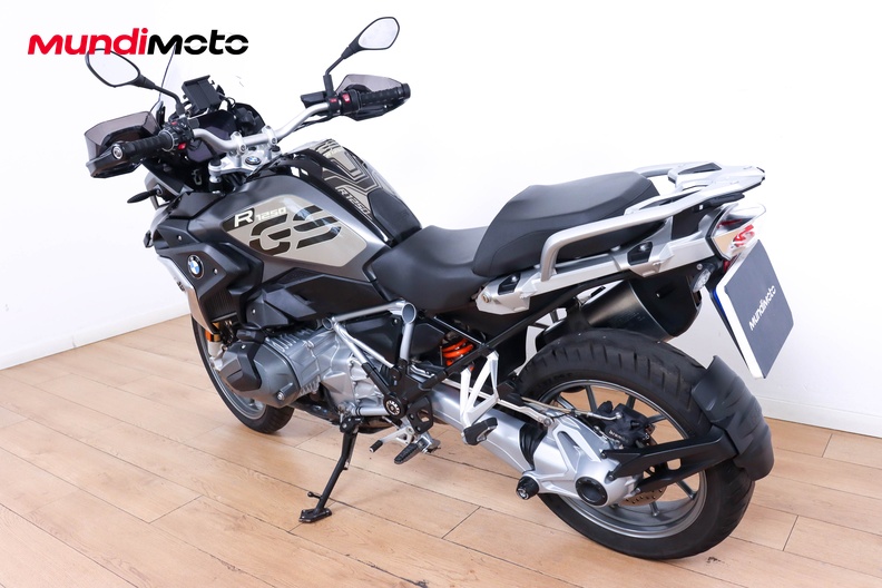 Motorbike image 6
