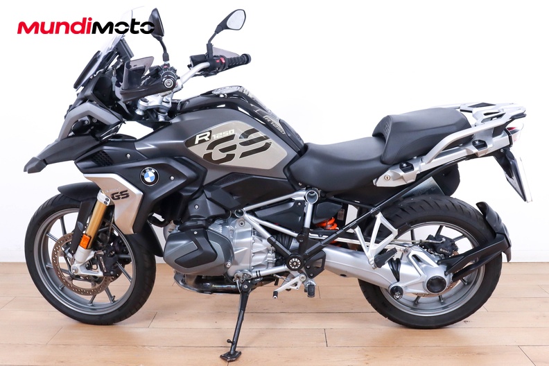 Motorbike image 5