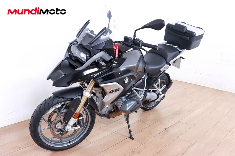 Motorbike image 7