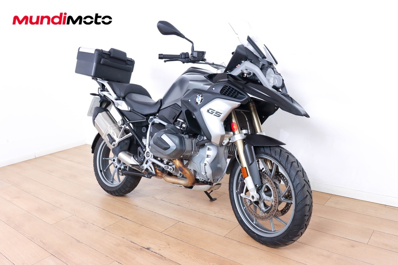 Motorbike image 1