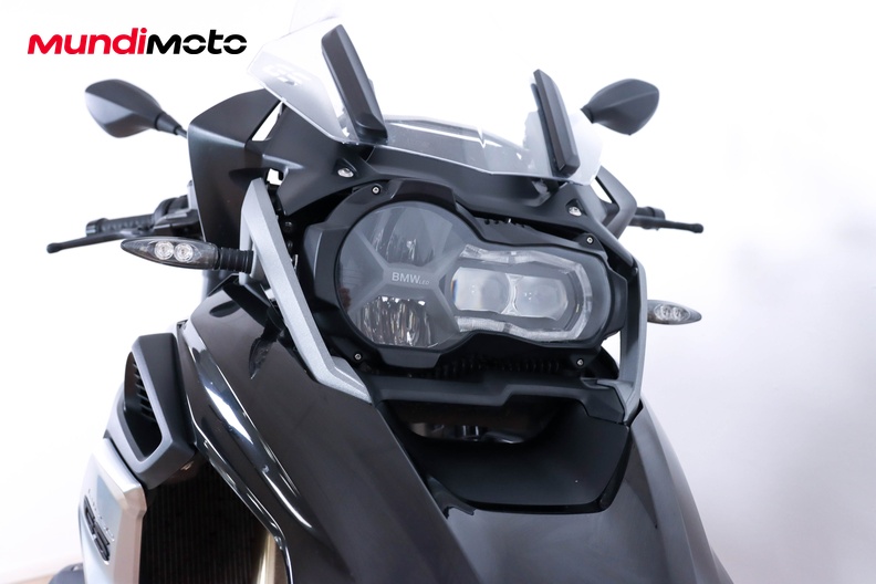 Motorbike image 4