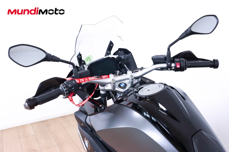 Motorbike image 10