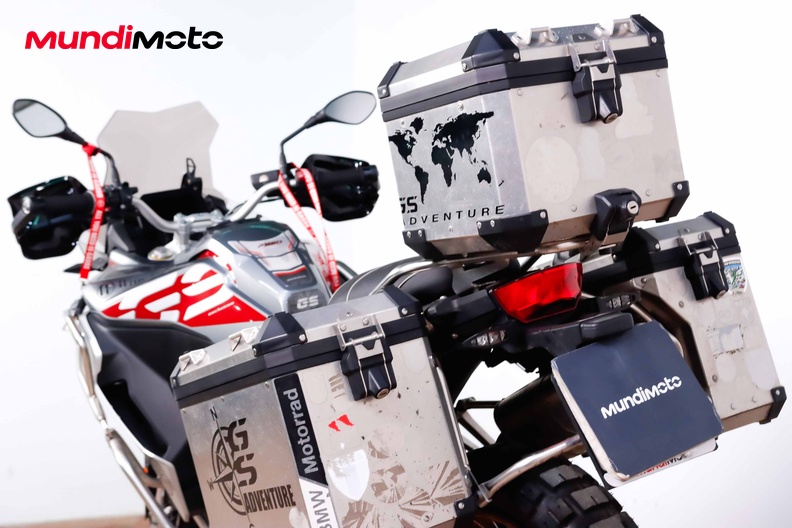 Motorbike image 9