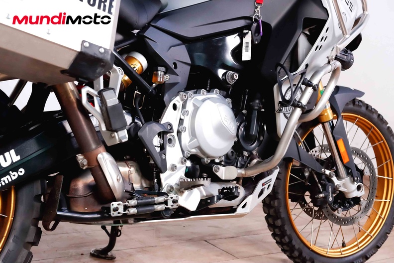 Motorbike image 3