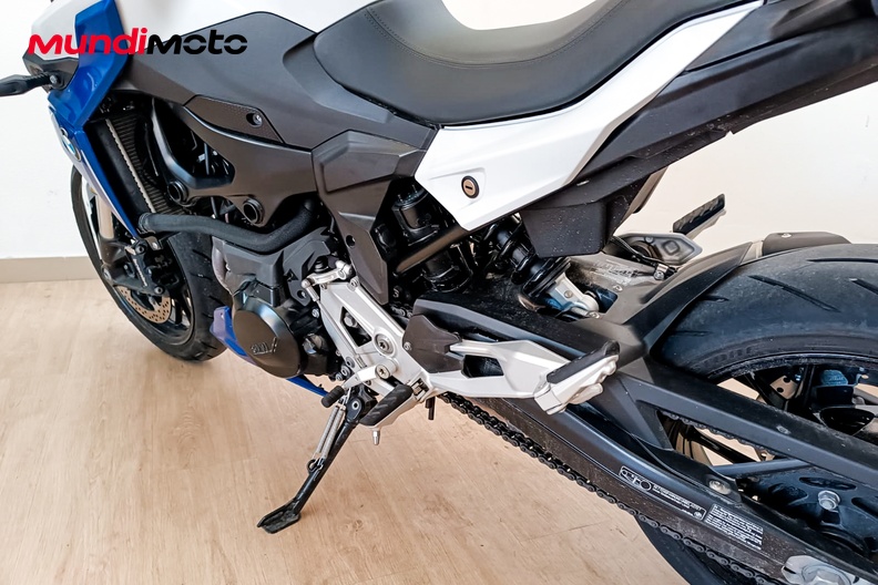 Motorbike image 8