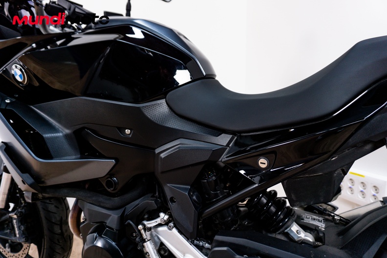 Motorbike image 8