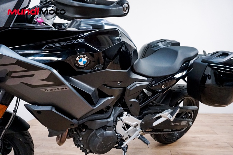 Motorbike image 9