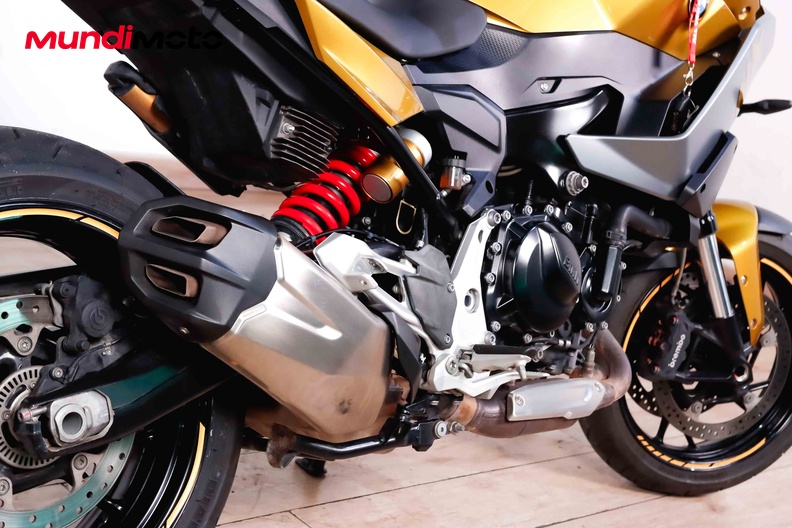 Motorbike image 3