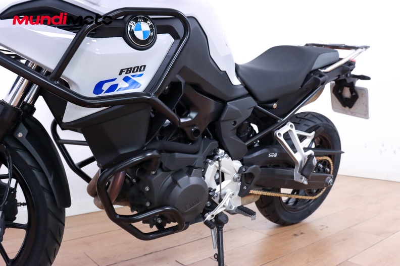 Motorbike image 8