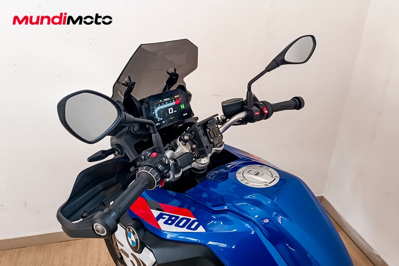 Motorbike image 10