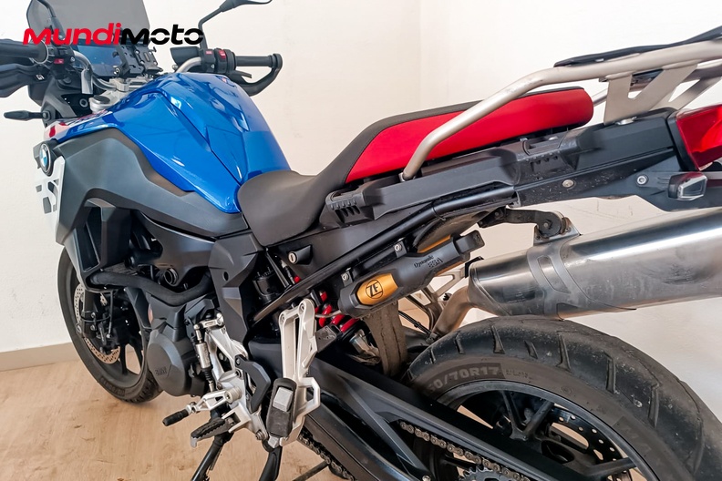 Motorbike image 8