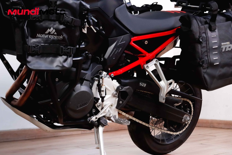 Motorbike image 8