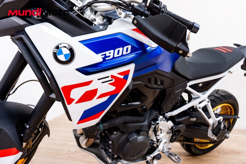 Motorbike image 9