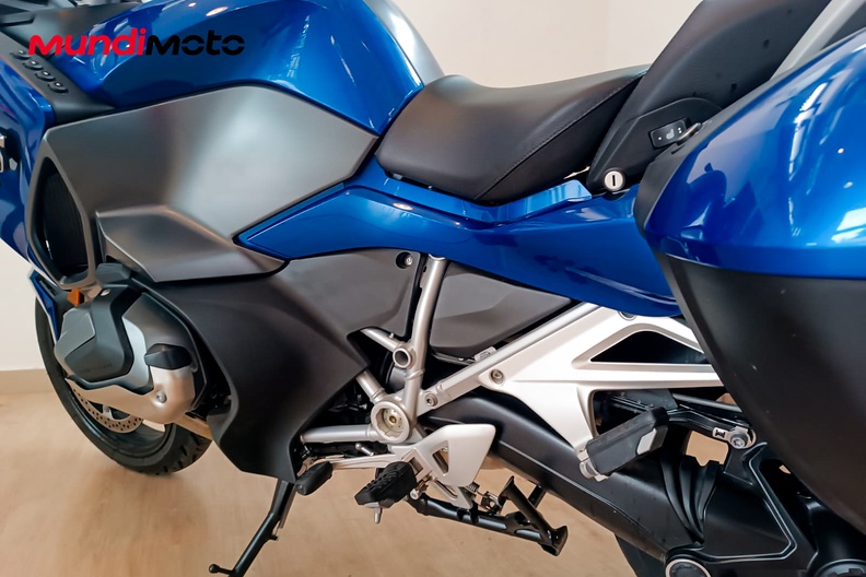 Motorbike image 8