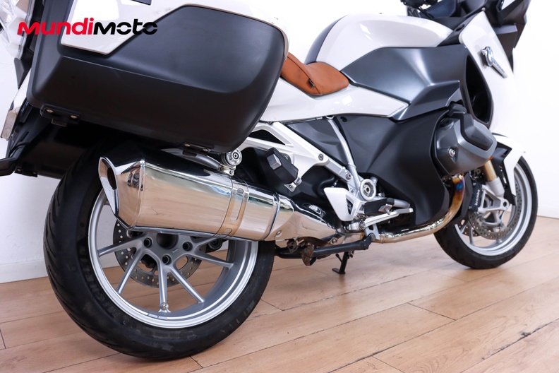 Motorbike image 3