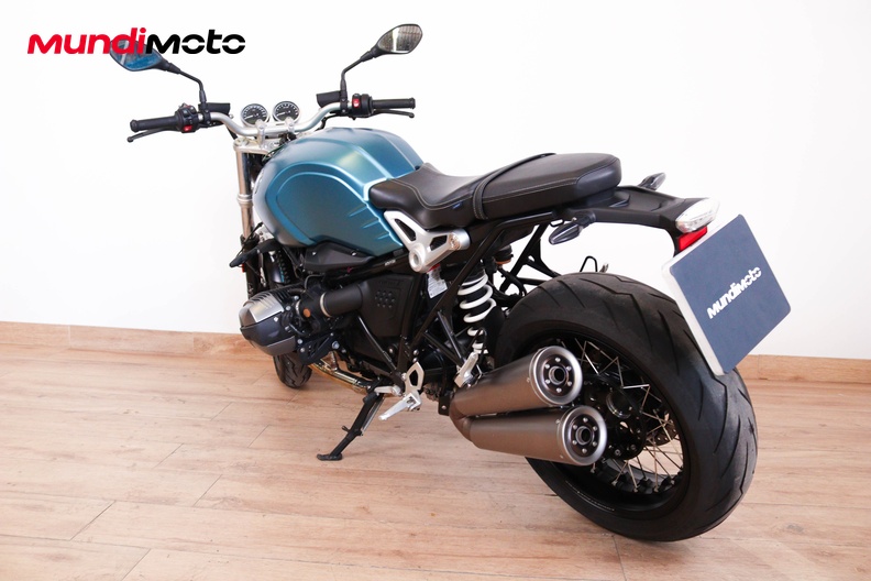 Motorbike image 6