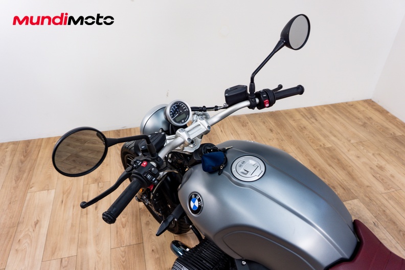 Motorbike image 10