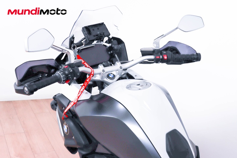 Motorbike image 10