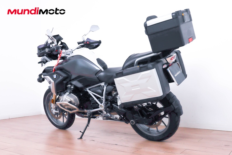 Motorbike image 6