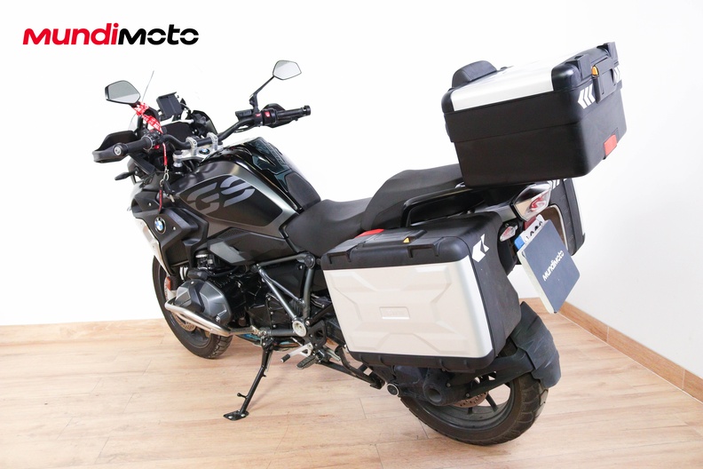 Motorbike image 7