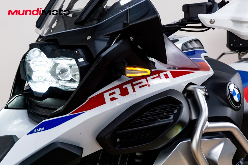 Motorbike image 14