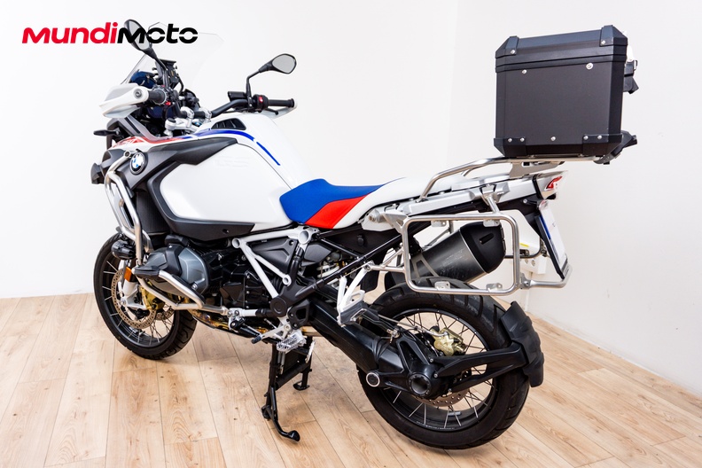 Motorbike image 7