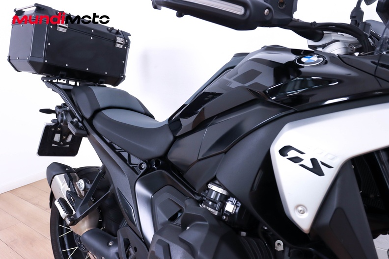 Motorbike image 13
