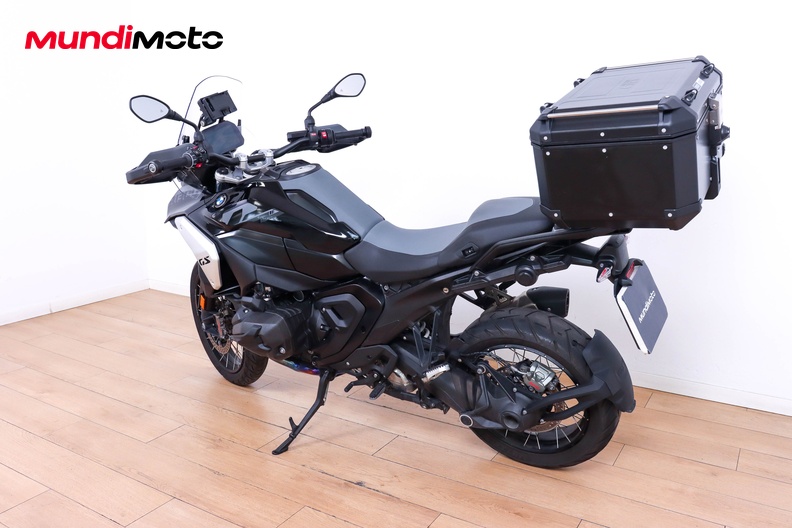 Motorbike image 6