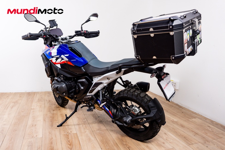 Motorbike image 7
