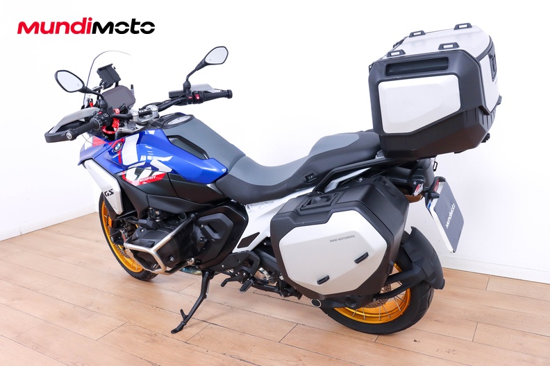 Motorbike image 6