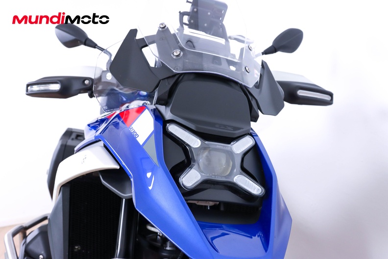Motorbike image 4