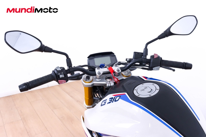 Motorbike image 10
