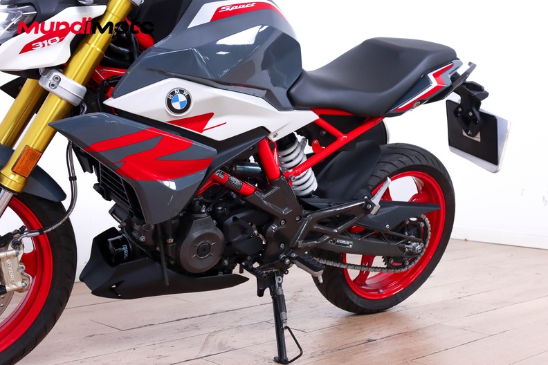 Motorbike image 8