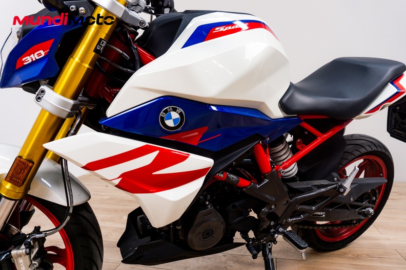 Motorbike image 9