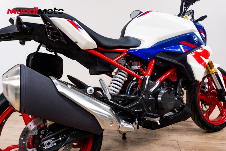 Motorbike image 3