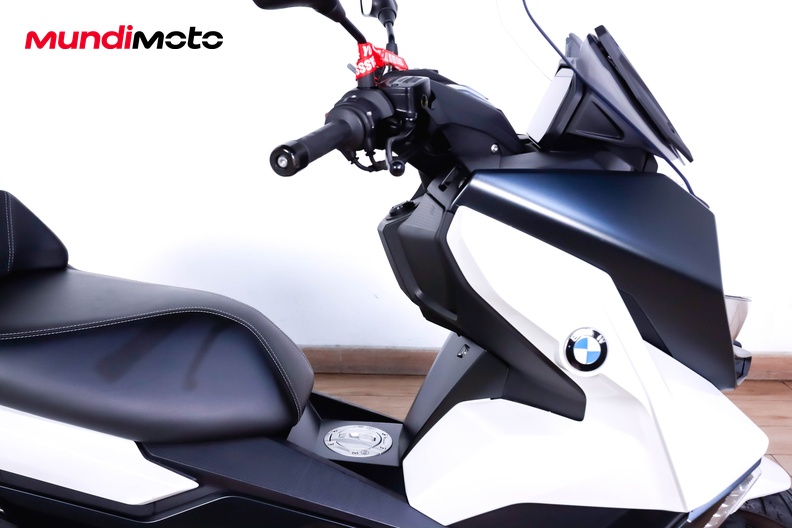 Motorbike image 13