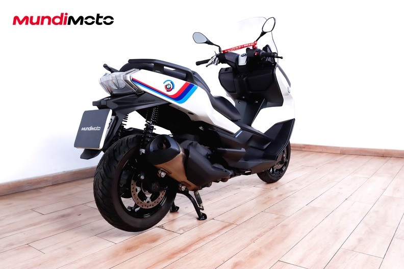 Motorbike image 2