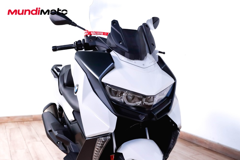 Motorbike image 4