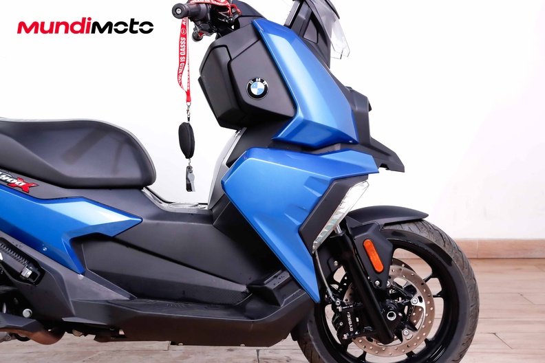 Motorbike image 12
